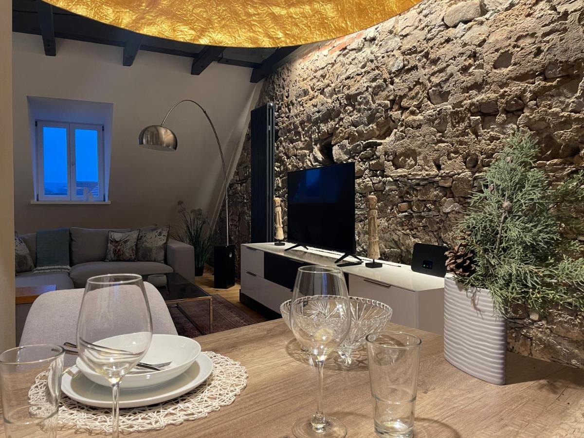 Voh Super Exklusives Loft, Zentral, Smart-Tv, Parkplatz Apartment Vohenstrauss Bagian luar foto