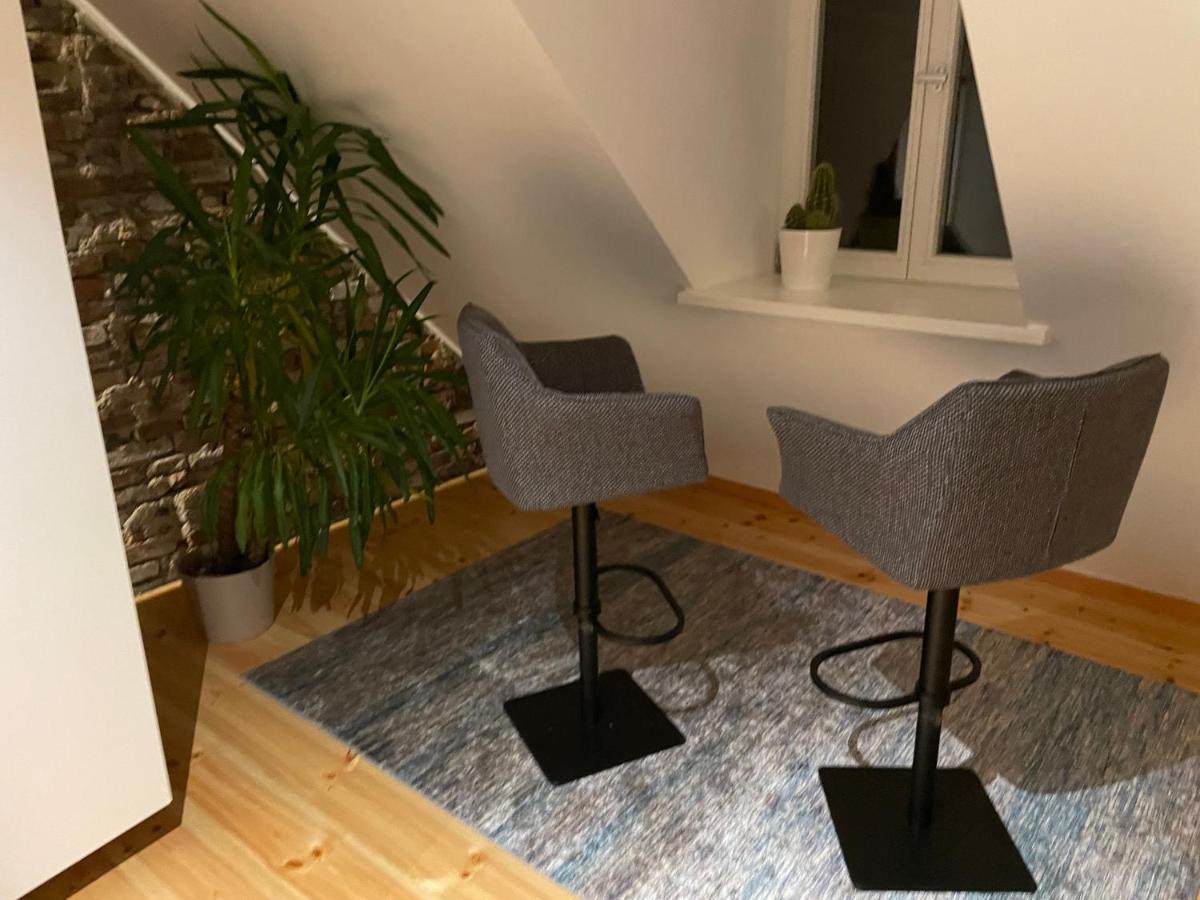 Voh Super Exklusives Loft, Zentral, Smart-Tv, Parkplatz Apartment Vohenstrauss Bagian luar foto