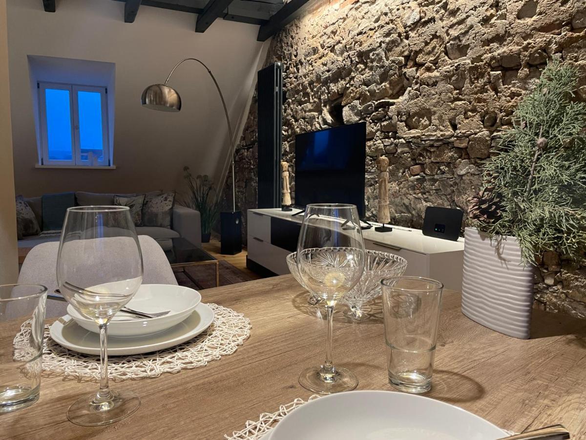 Voh Super Exklusives Loft, Zentral, Smart-Tv, Parkplatz Apartment Vohenstrauss Bagian luar foto
