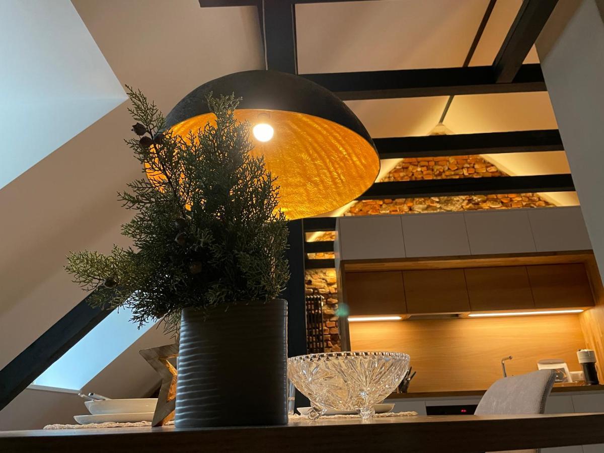 Voh Super Exklusives Loft, Zentral, Smart-Tv, Parkplatz Apartment Vohenstrauss Bagian luar foto